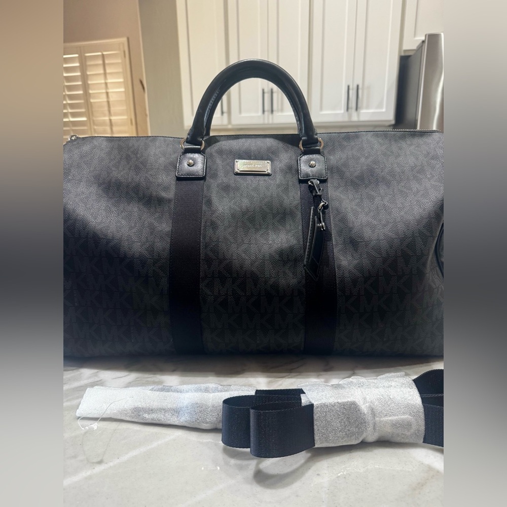 Stylish Black Duffel Bag